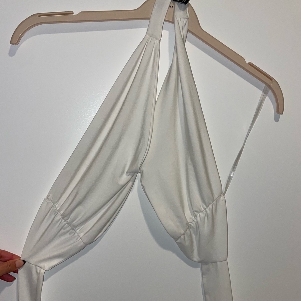 Forever 21 White tie crossover crop top in small